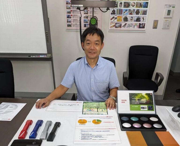 営業部の岡田 光正さんの一日に密着